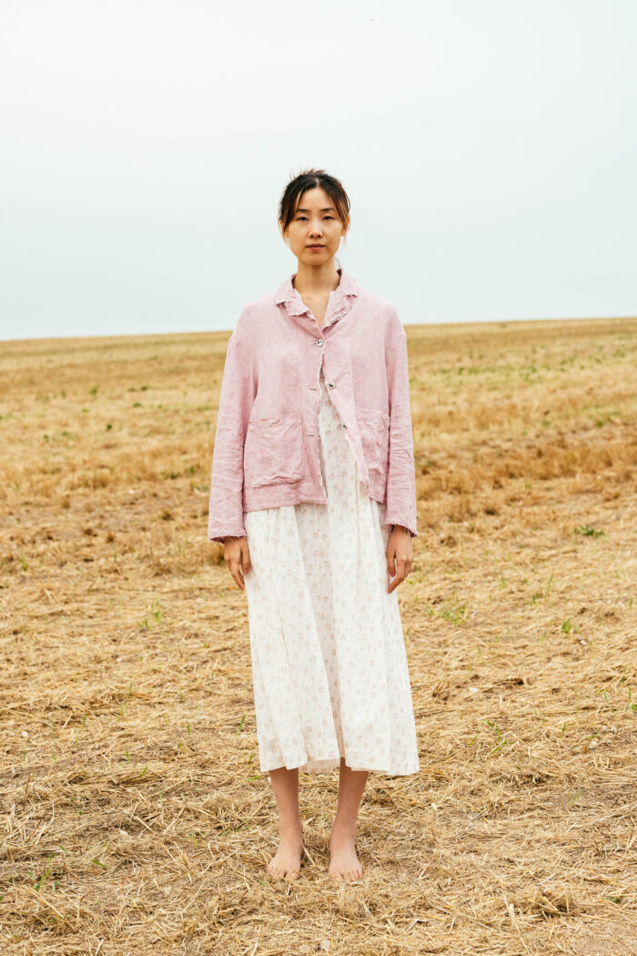 model wearing big stan jacket sula Linen jacket with raw edges