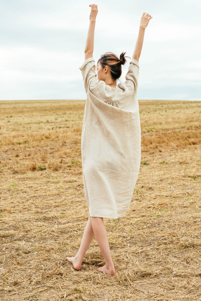model wearing dewey dress sula A-line linen dress