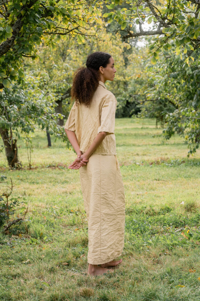 model wearing clean shirt belice