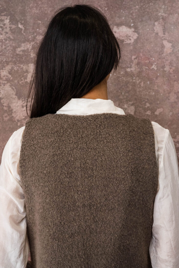 mallin vest fluffy - Image 9