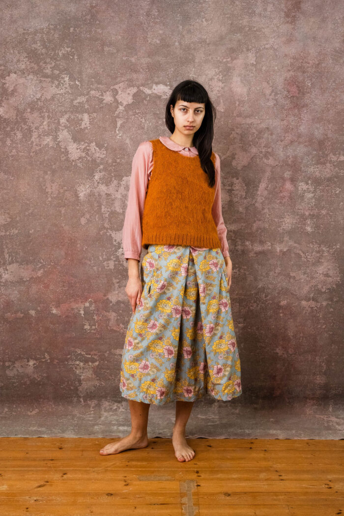 plain fluffy alpaca vest - Image 10