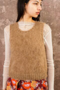 plain fluffy alpaca vest - Image 5