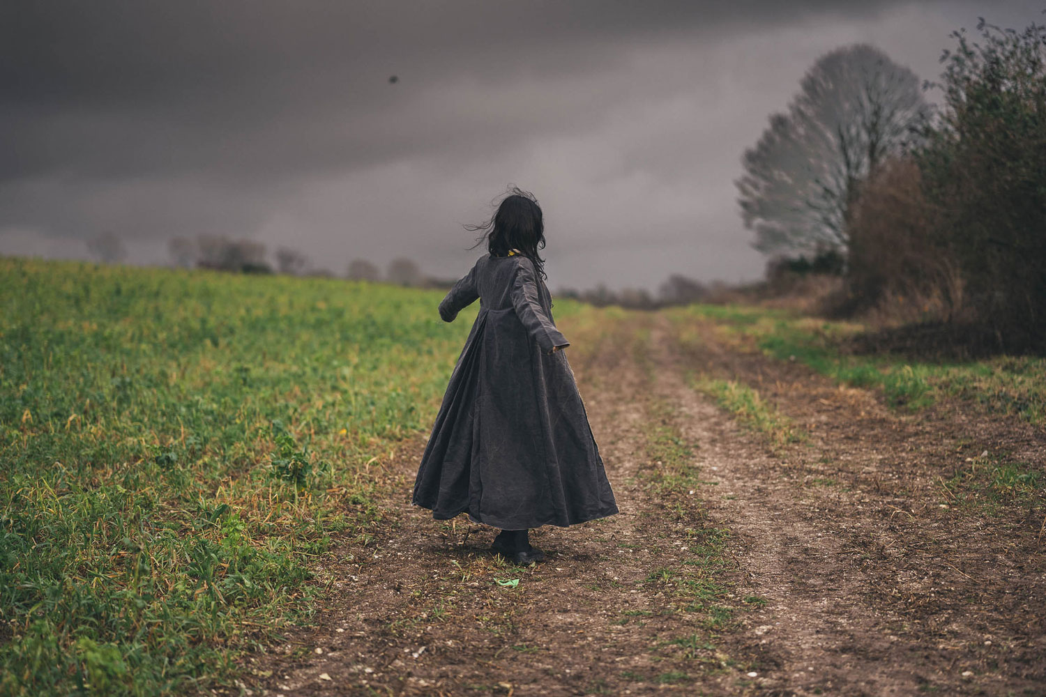 11 pleat coat cotton patina cloth 1 behind the scenes